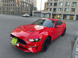 2021 Ford Mustang VI Рестайлинг, красный, 4200000 рублей, вид 1