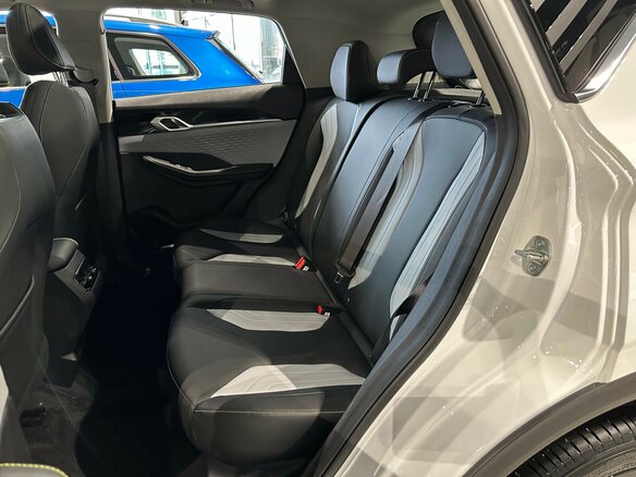 2026 Geely Coolray I Рестайлинг, белый, 2964990 рублей - вид 18