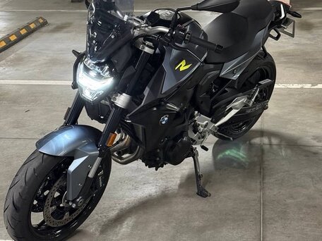 2023 BMW F 900 R, серый, 925000 рублей, вид 4