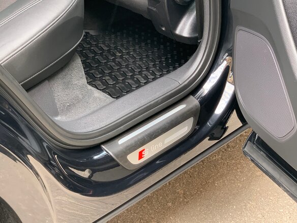 2013 Audi Q3 I (8U), чёрный - вид 37