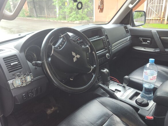 2011 Mitsubishi Pajero IV, серый - вид 7