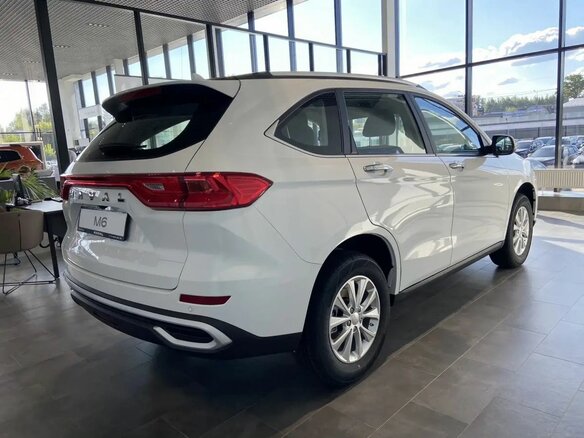 2026 Haval M6 II, белый - вид 2