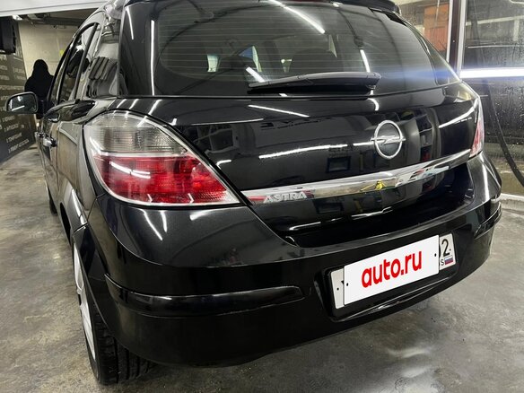 2014 Opel Astra H Рестайлинг, чёрный, 525000 рублей - вид 5