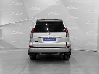 2006 Toyota Land Cruiser Prado 5-speed 120 Series, серебристый, 1770000 рублей, вид 3