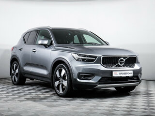 2018 Volvo XC40 I, серебристый, 3300000 рублей, вид 3