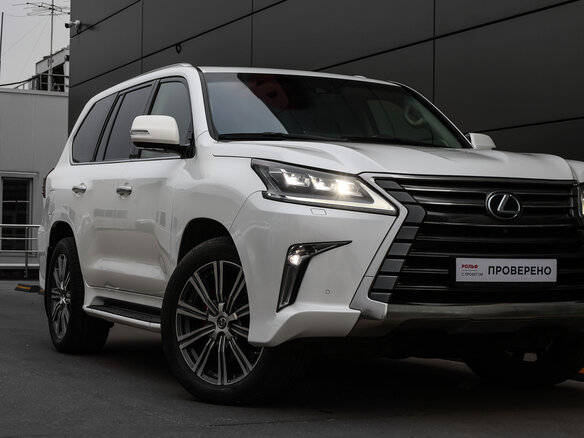 2016 Lexus LX 570 III Рестайлинг 2, белый, 7400000 рублей - вид 21