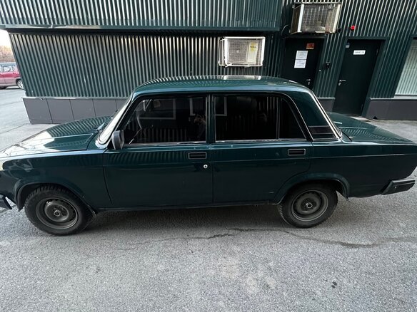 2006 Lada (ВАЗ) 2105, зелёный, 137000 рублей - вид 5