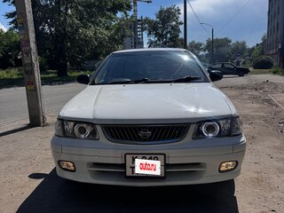 2000 Nissan Sunny B15, белый, 330000 рублей, вид 2