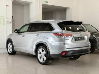 2015 Toyota Highlander III (XU50), серебристый, 2300000 рублей, вид 4