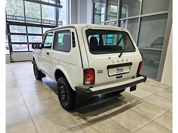 2026 Lada (ВАЗ) Niva Legend I Рестайлинг, белый, 1182100 рублей - вид 3