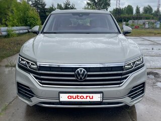 2022 Volkswagen Touareg III, бежевый, 7300000 рублей, вид 2