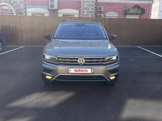 2019 Volkswagen Tiguan II, серый, 2850000 рублей, вид 5