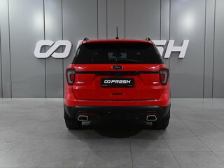 2016 Ford Explorer V Рестайлинг, красный, 2399000 рублей, вид 4