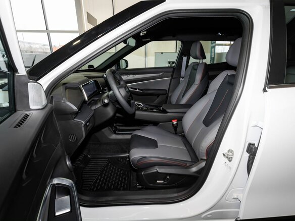 2026 Geely Cityray, белый, 3344990 рублей - вид 8