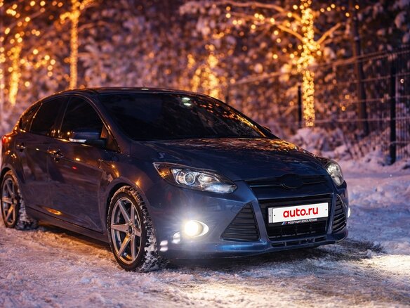 2011 Ford Focus III, серый, 850000 рублей