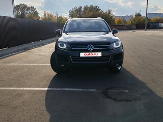 2014 Volkswagen Touareg II, серый, 2600000 рублей, вид 3