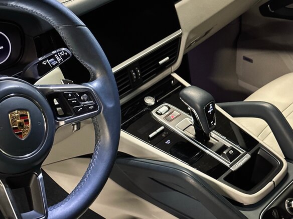 2020 Porsche Cayenne III, чёрный, 7250000 рублей - вид 15