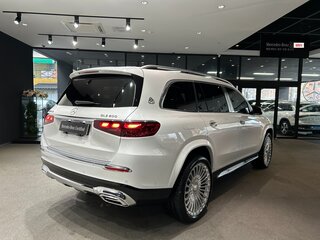 2026 Mercedes-Benz Maybach GLS 600 I Рестайлинг, белый, 25999666 рублей, вид 3