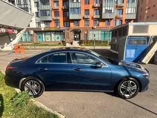 2020 Mercedes-Benz CLA 200 II (C118, X118), синий, 2990000 рублей, вид 3