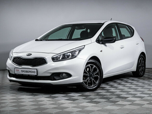 2015 Kia Ceed II, белый, 799000 рублей