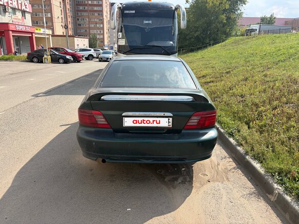 2000 Mitsubishi Galant VIII Рестайлинг, зелёный - вид 2