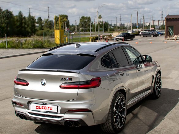 2021 BMW X4 M Competition I (F98), серый, 6700000 рублей - вид 4