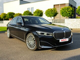 2021 BMW 7 серии Long 740Li VI (G11/G12) Рестайлинг, чёрный, 4117883 рублей, вид 3