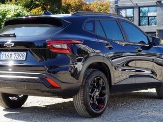 2026 Chevrolet Trax II, чёрный, 2050000 рублей, вид 4