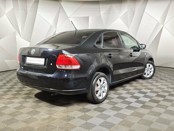 2013 Volkswagen Polo V, чёрный - вид 1