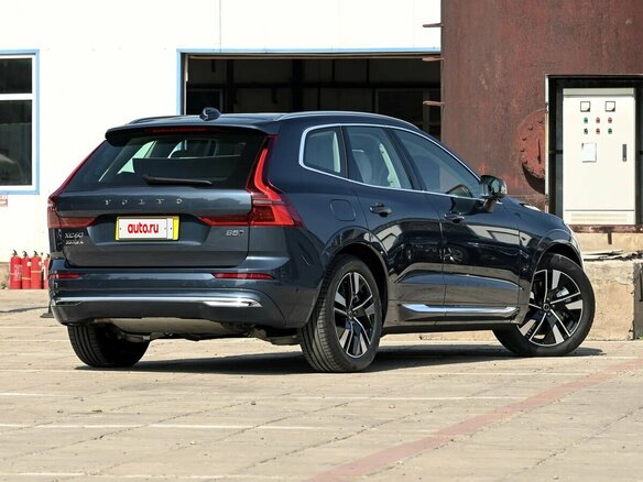2025 Volvo XC60 II Рестайлинг 2, синий, 5790000 рублей - вид 7