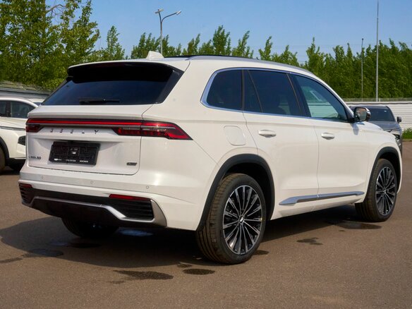 2026 Geely Monjaro I Рестайлинг, белый, 4855990 рублей - вид 9