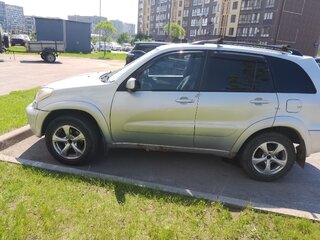 2001 Toyota RAV4 II (XA20), серебристый, 615000 рублей, вид 2