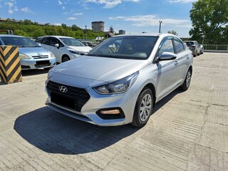 2020 Hyundai Solaris II Рестайлинг, серебристый, 860000 рублей, вид 1