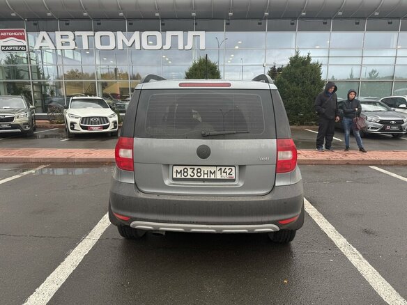 2011 Skoda Yeti I, серый, 569000 рублей - вид 1