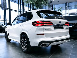 2025 BMW X5 40i IV (G05/G18) Рестайлинг, белый, 13990000 рублей, вид 5