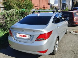 2014 Hyundai Solaris I, серебристый, 970000 рублей, вид 2