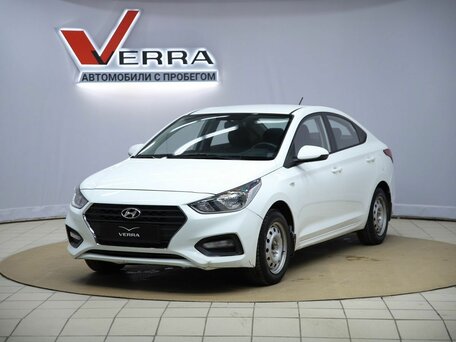 2018 Hyundai Solaris II, белый, 910000 рублей, вид 1