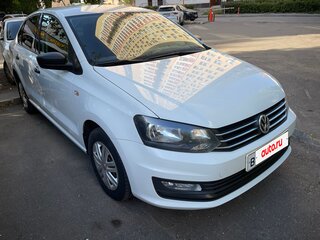 2017 Volkswagen Polo V Рестайлинг, белый, 1020000 рублей, вид 4