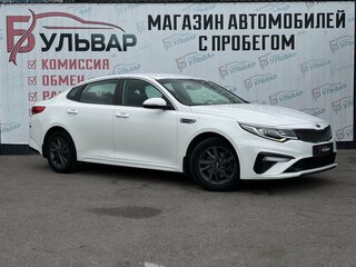 2019 Kia Optima IV Рестайлинг, белый, 1699000 рублей, вид 1