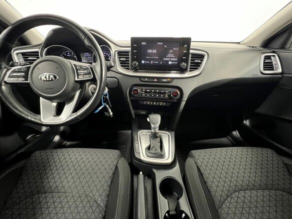 2020 Kia Ceed III, белый, 1990000 рублей - вид 12