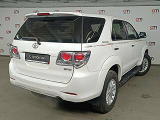 2011 Toyota Fortuner I Рестайлинг 2, белый, 1799000 рублей, вид 4