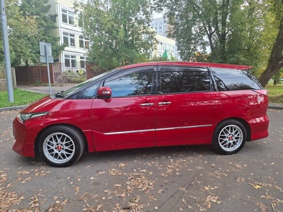 2016 Toyota Estima III Рестайлинг 3, красный, 2880000 рублей - вид 2