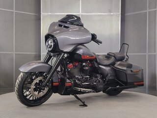 2019 Harley-Davidson CVO Street Glide, серый, 2149000 рублей, вид 4