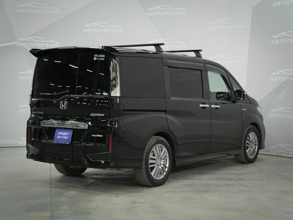 2018 Honda Stepwgn Spada V Рестайлинг, чёрный, 2350000 рублей - вид 4