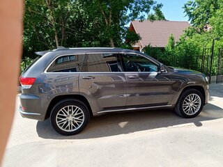 2018 Jeep Grand Cherokee IV (WK2) Рестайлинг, серый, 4100000 рублей, вид 3