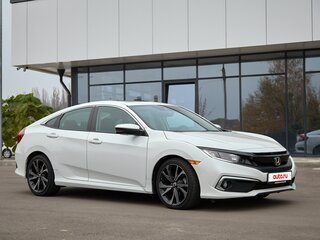2019 Honda Civic X Рестайлинг, белый, 1800000 рублей, вид 1