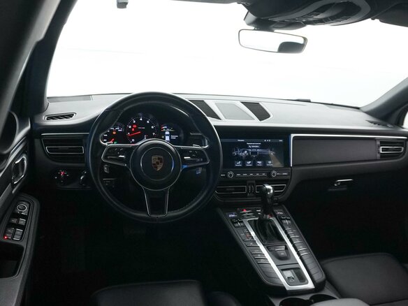 2019 Porsche Macan I Рестайлинг, серый, 3900999 рублей - вид 5