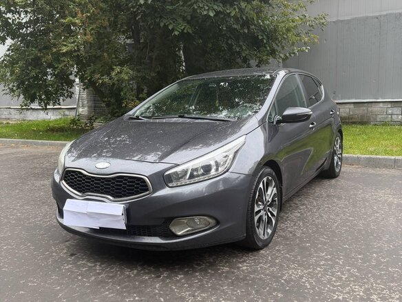 2014 Kia Ceed II, серый, 850000 рублей