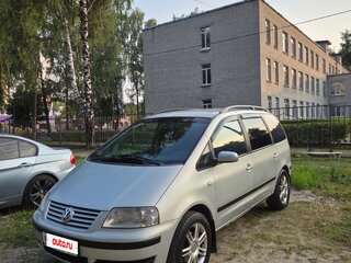 2001 Volkswagen Sharan I Рестайлинг, белый, 330000 рублей, вид 1