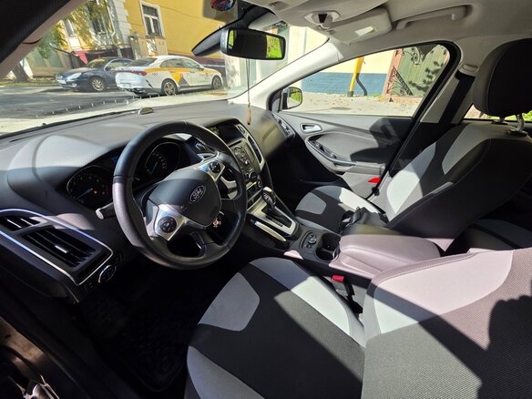 2013 Ford Focus III, коричневый, 1250000 рублей - вид 4